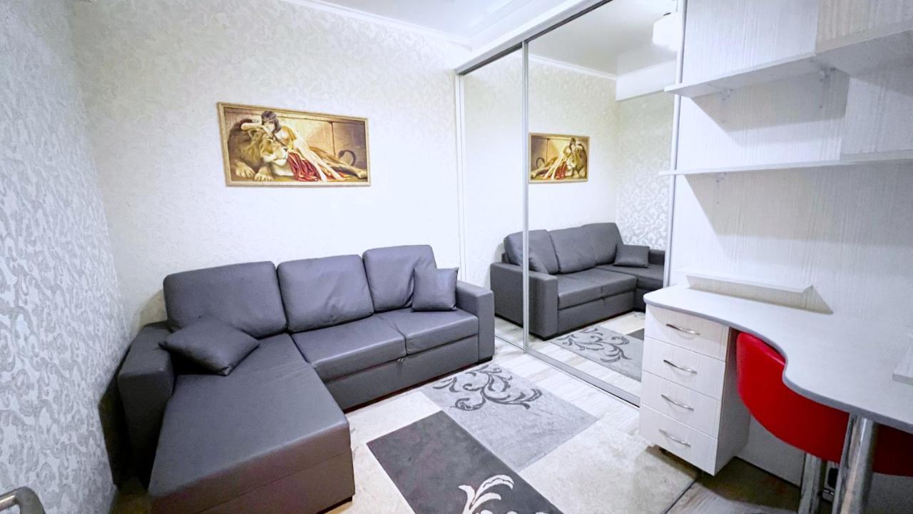 Apartament rezidential in Chişinău Esterno foto