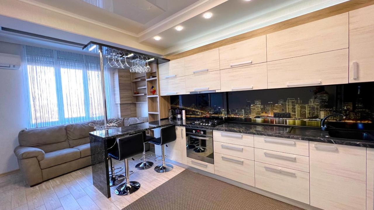 Apartament rezidential in Chişinău Esterno foto