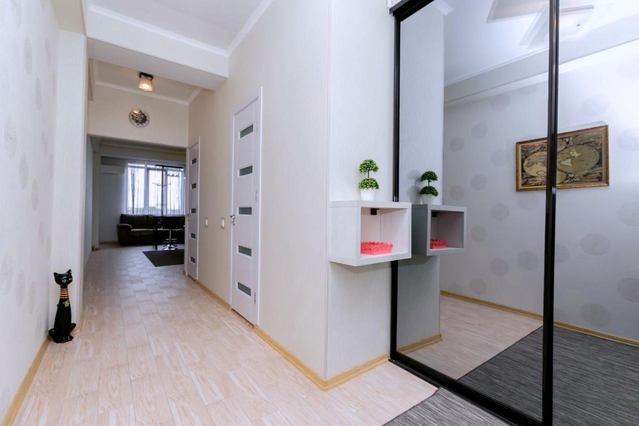 Apartament rezidential in Chişinău Esterno foto